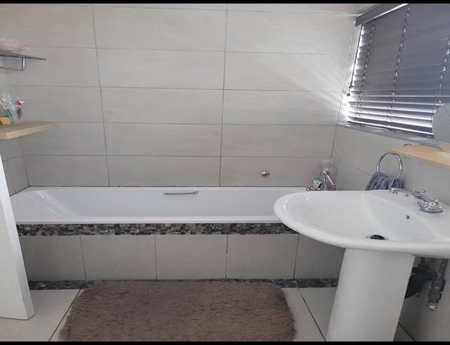 4 BEDROOM HOUSE FOR SALE IN VANDERBIJLPARK SW 1